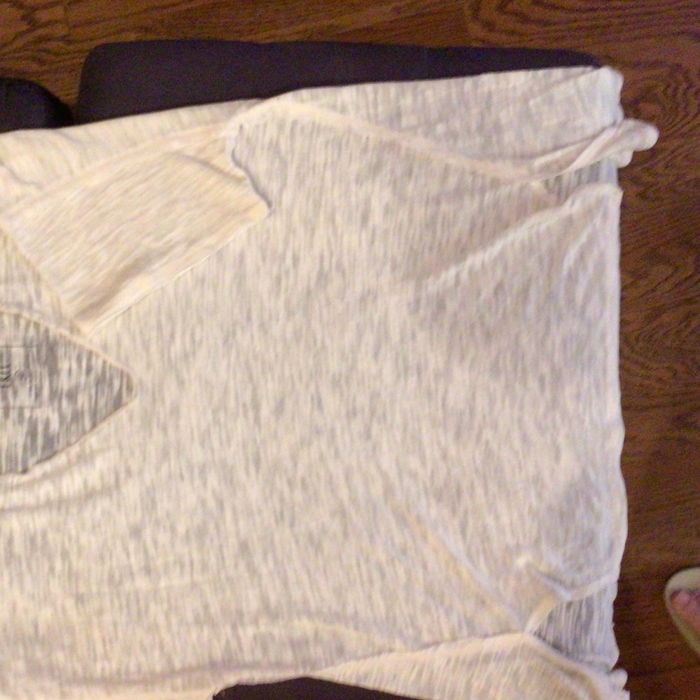 Free people “We the free” Xtra small sheer v neck notched cream color burnout. - Picture 3 of 3